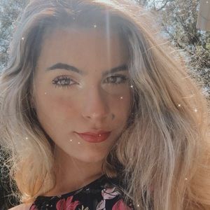 Meet your Posher, Kara